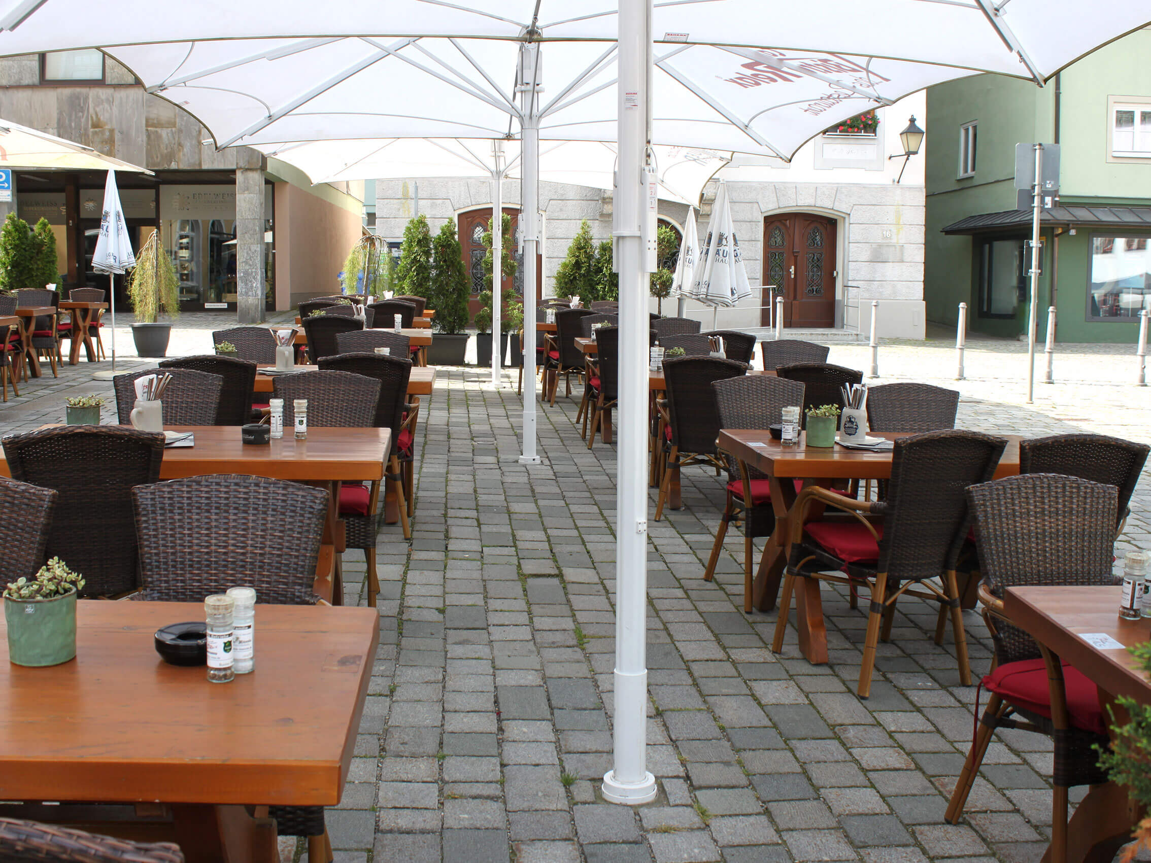 Unser Biergarten am Marktplatz in Immenstadt